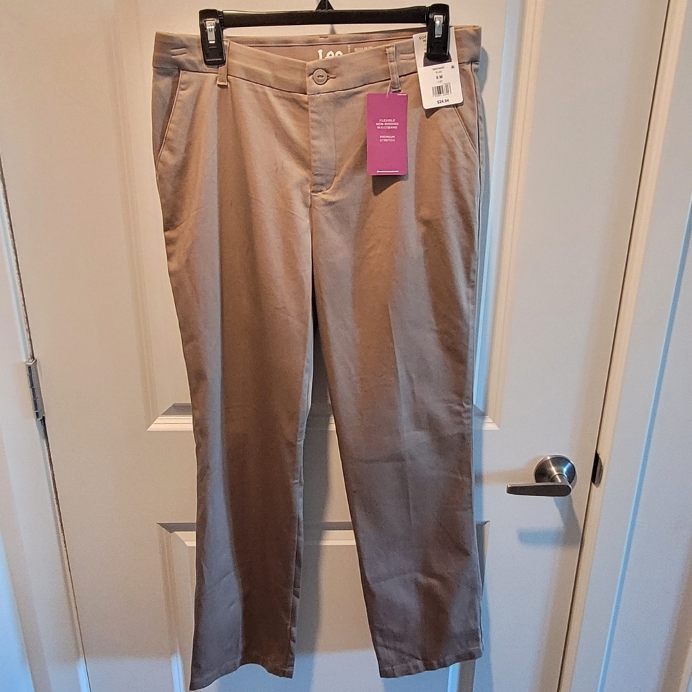 Lee straight dress pants, mid-rise size:8